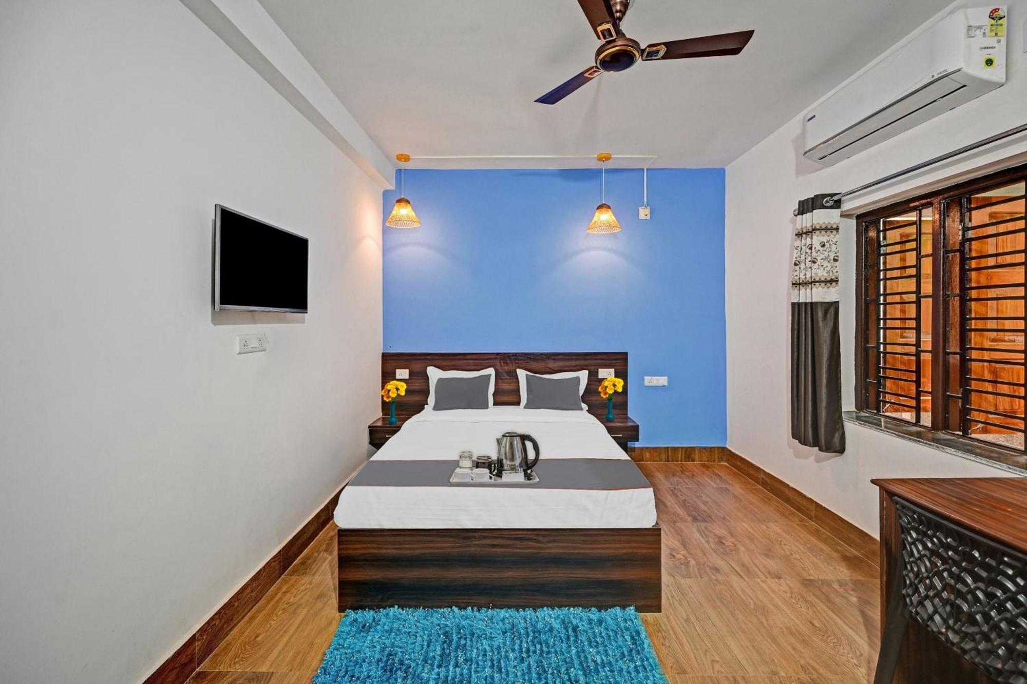 Hotel Capital O Madison Blue Bhubaneswar Exterior foto